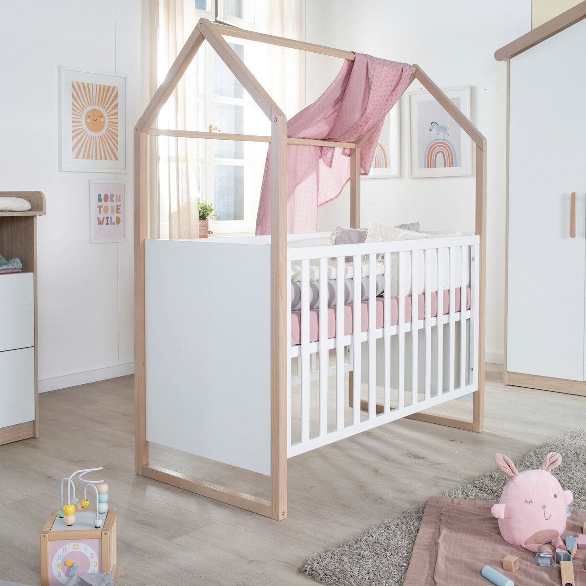 Babyromsmøbler Cabane 3 deler med husseng og garderobe justerbar lattenrost