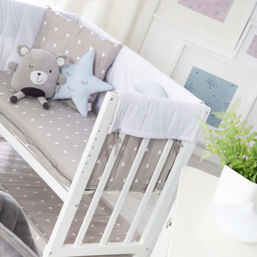 Babyseng 4-i-1 Indibär med vugge og bedside-funksjon i vuggeposisjon