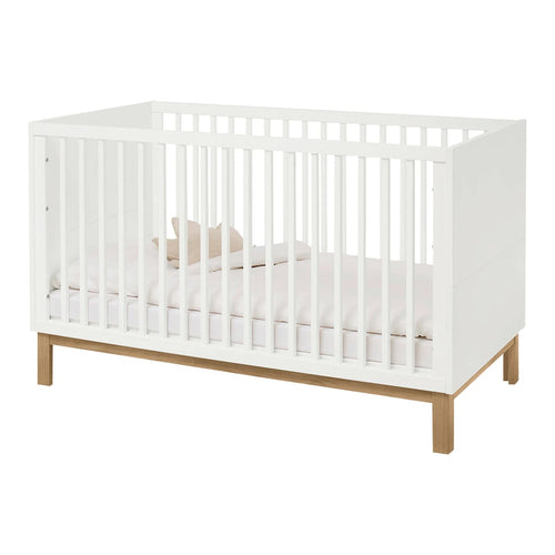 Babyseng og stellekommode Juna 2-delers sett hvit eik bakside