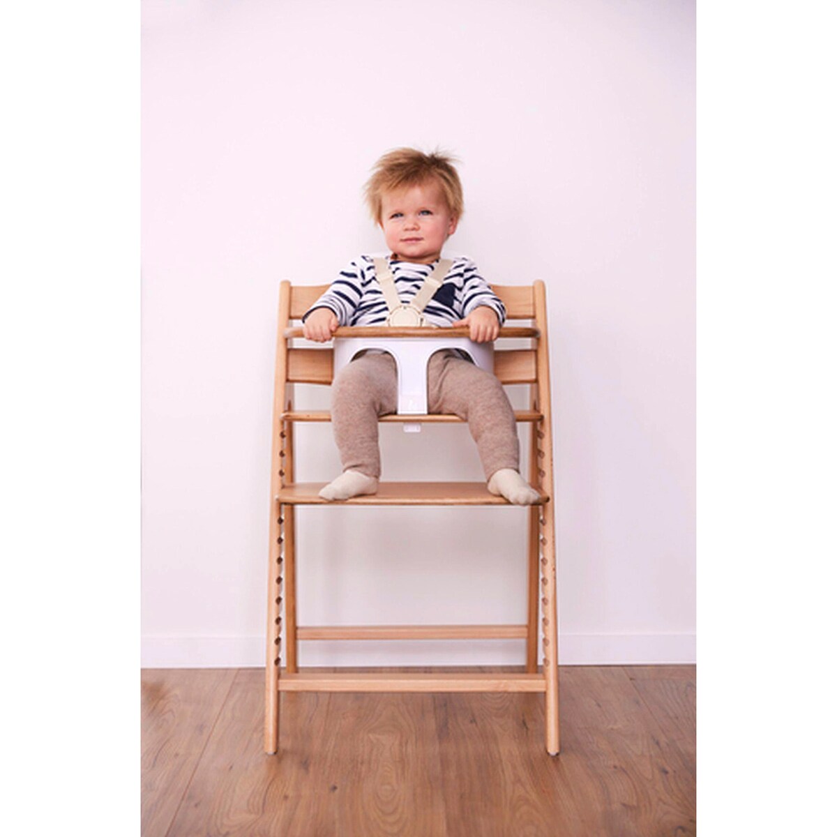 Babysete for barnestol Alpha+, Beta+ og Arketa materialdetalj
