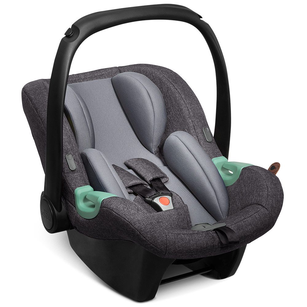 Babystol Tulip i-Size 45-85 cm med kalesje og innleggspute detalj