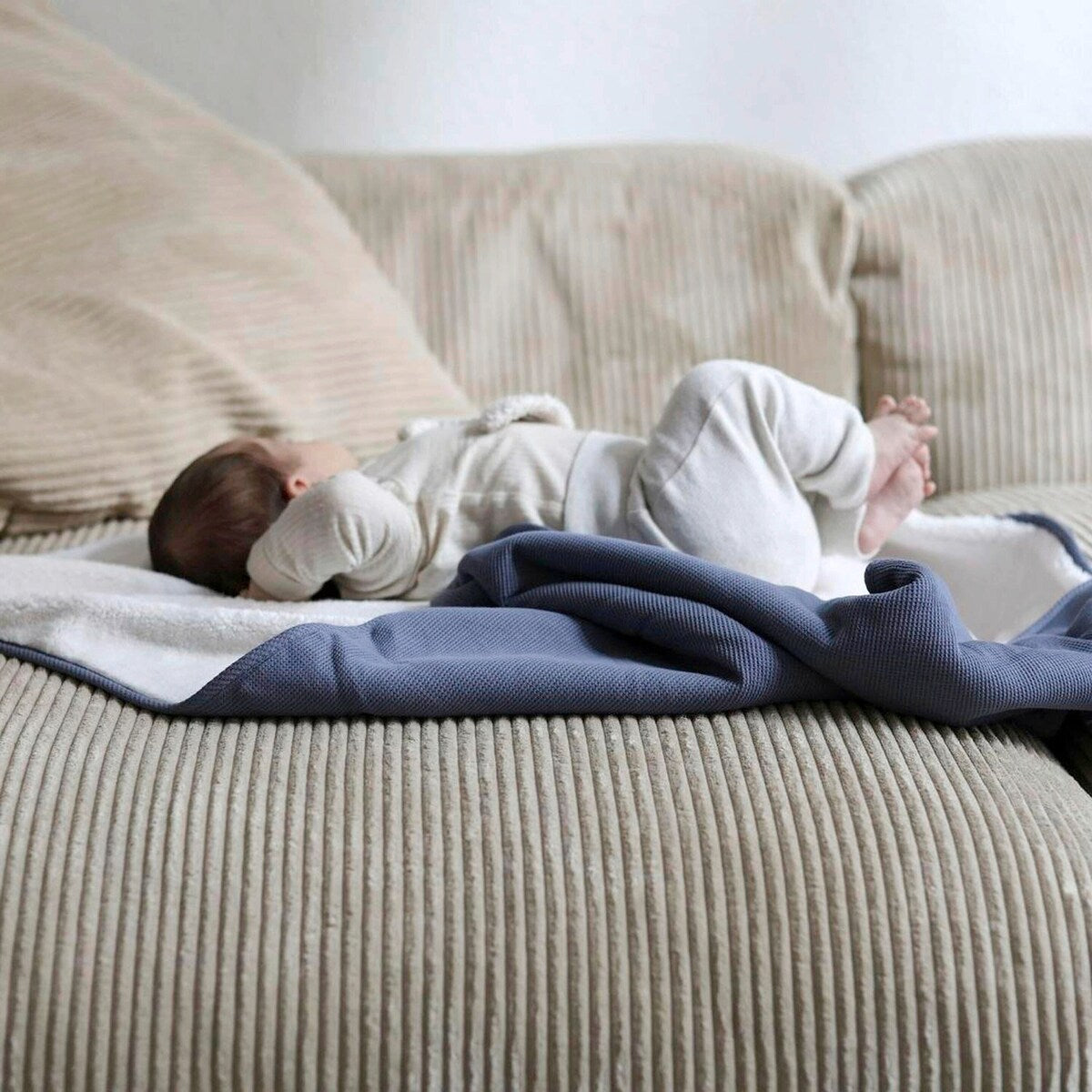 Babyteppe Essential Winter økologisk bomull 75 x 95 cm - emma & noah