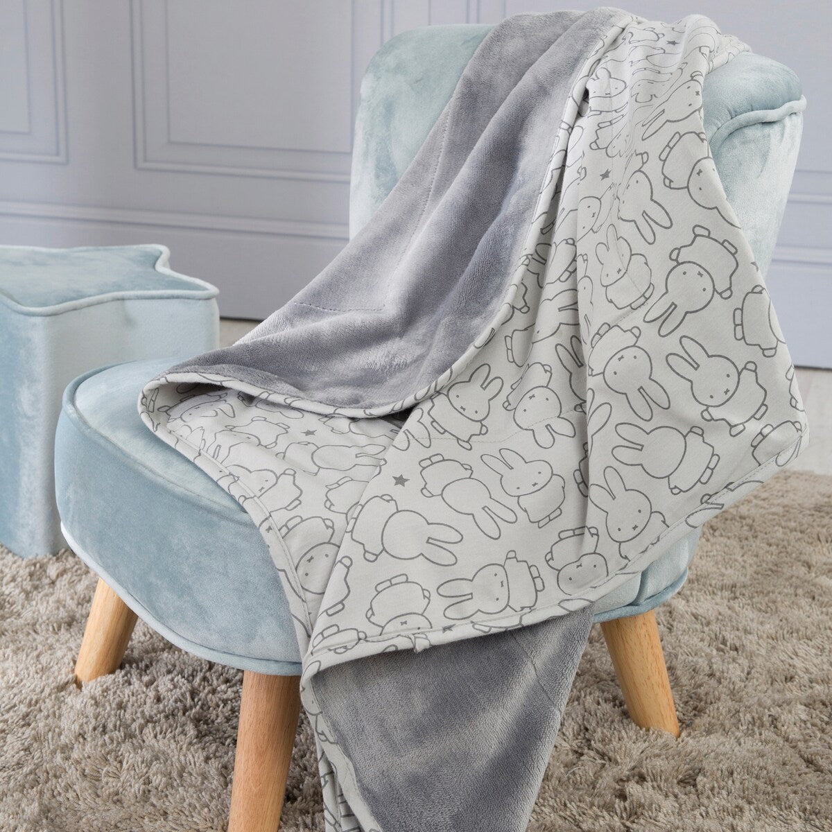Bakside av Babyteppe i jersey Miffy 100 % bomull fra roba