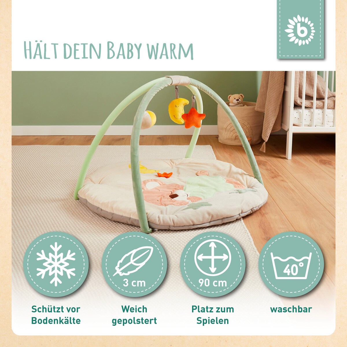 Nærbilde av mykt bomullsmateriale på babyteppe med aktivitetsbue 90x90 cm fra Bieco