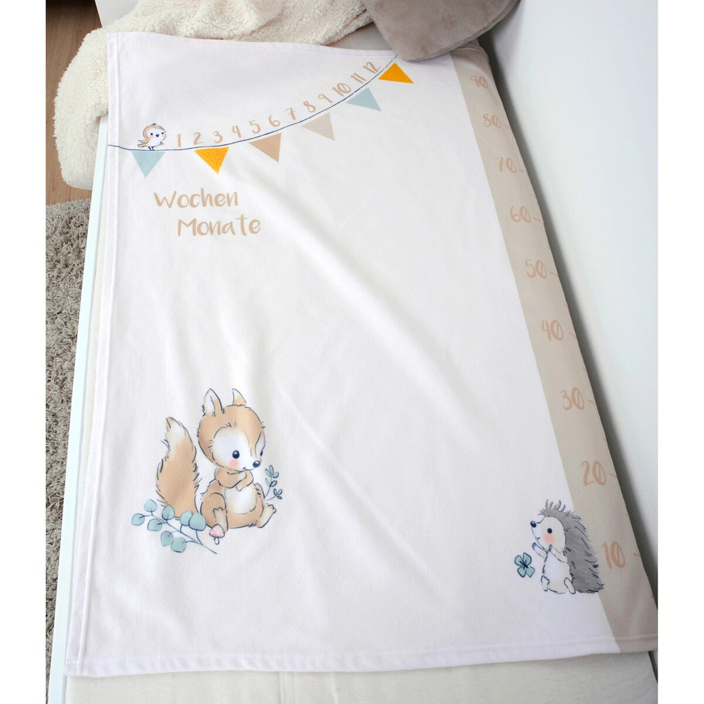 Babyteppe i mikrofiberplysj med milepælskort 75x100 cm - Baby Best