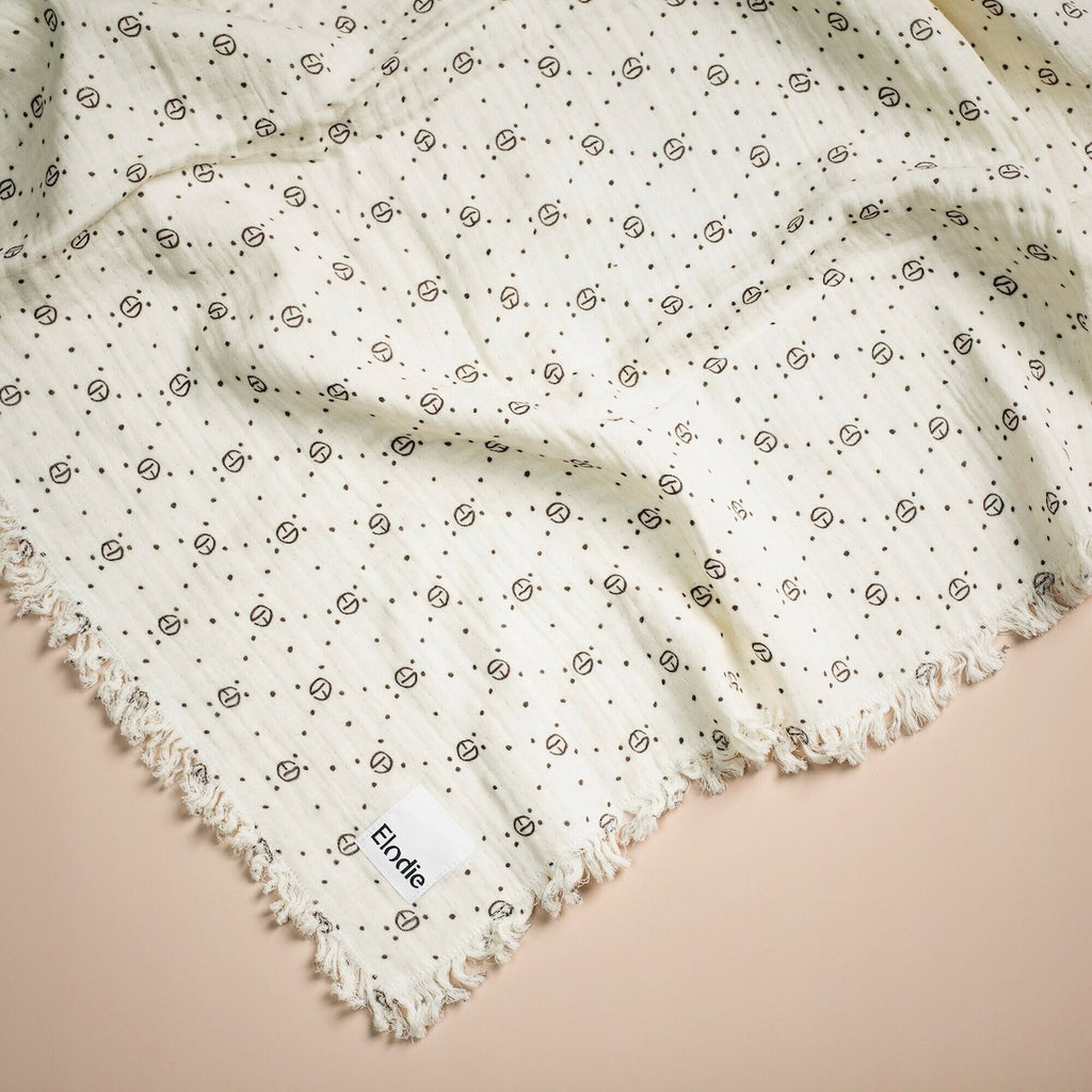 Babyteppe myk bomull 75x100 cm Monogram Oeko-Tex detalj av fransene