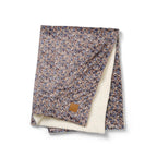 Babyteppe Pearl Velvet 75x100 cm Blue Garden bakside
