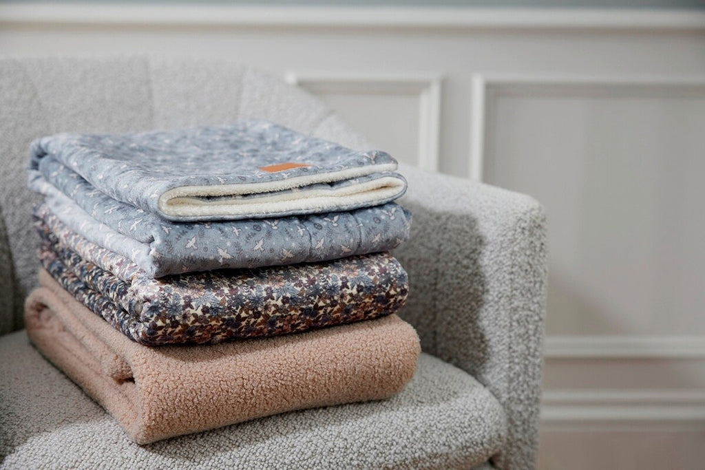 Detalj av Babyteppe Pearl Velvet 75x100 cm Free Bird materiale