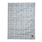Babyteppe Pearl Velvet Garden Leo Toile 75x100 cm nærbilde av stoff