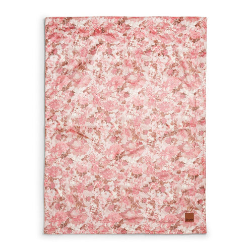 Bakside av Babyteppe Pearl Velvet River Rose 75x100 cm