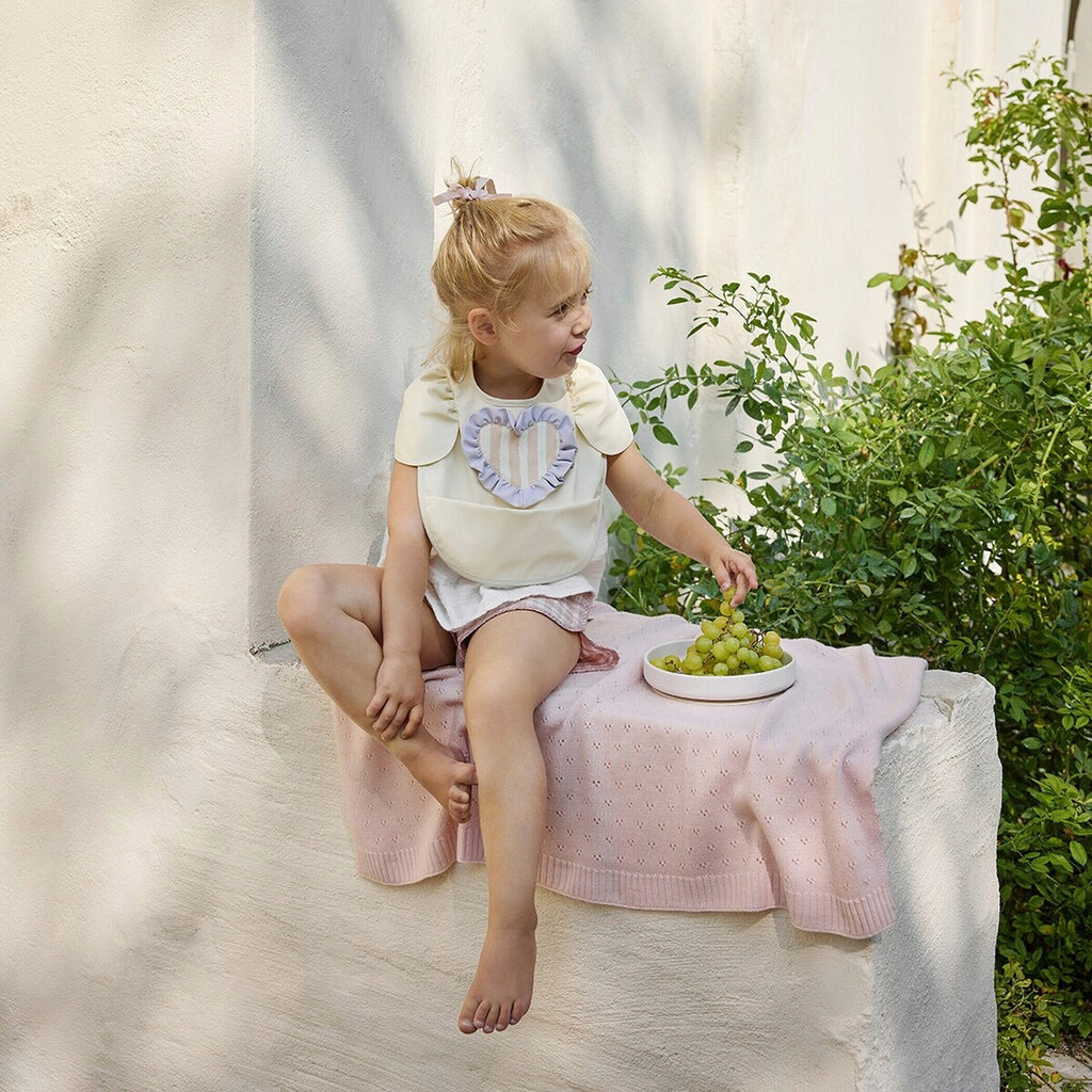 Detalj av babyteppe pointelle Misty Pink