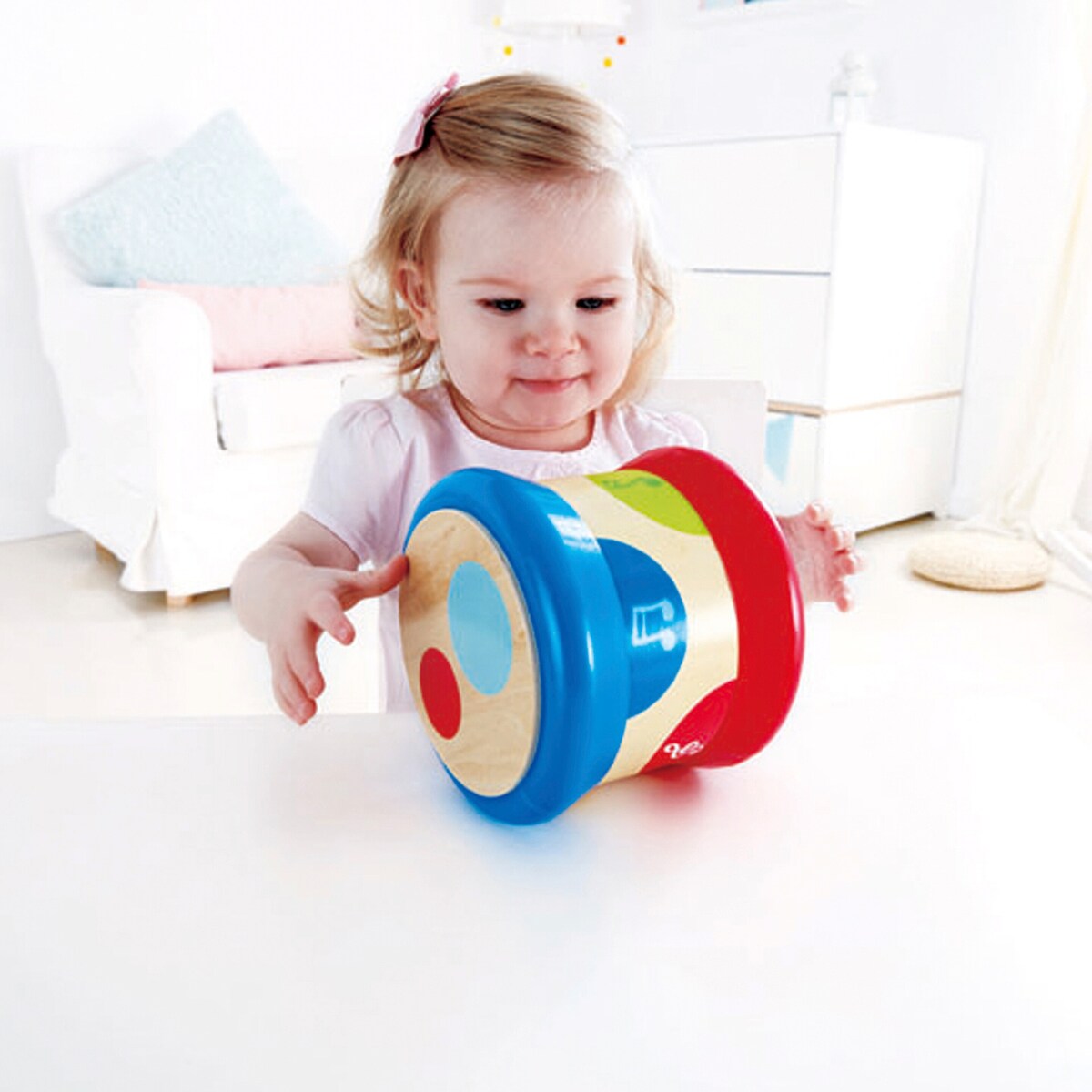 Babytromme med lyd og rulling fra 6 mnd nærbilde