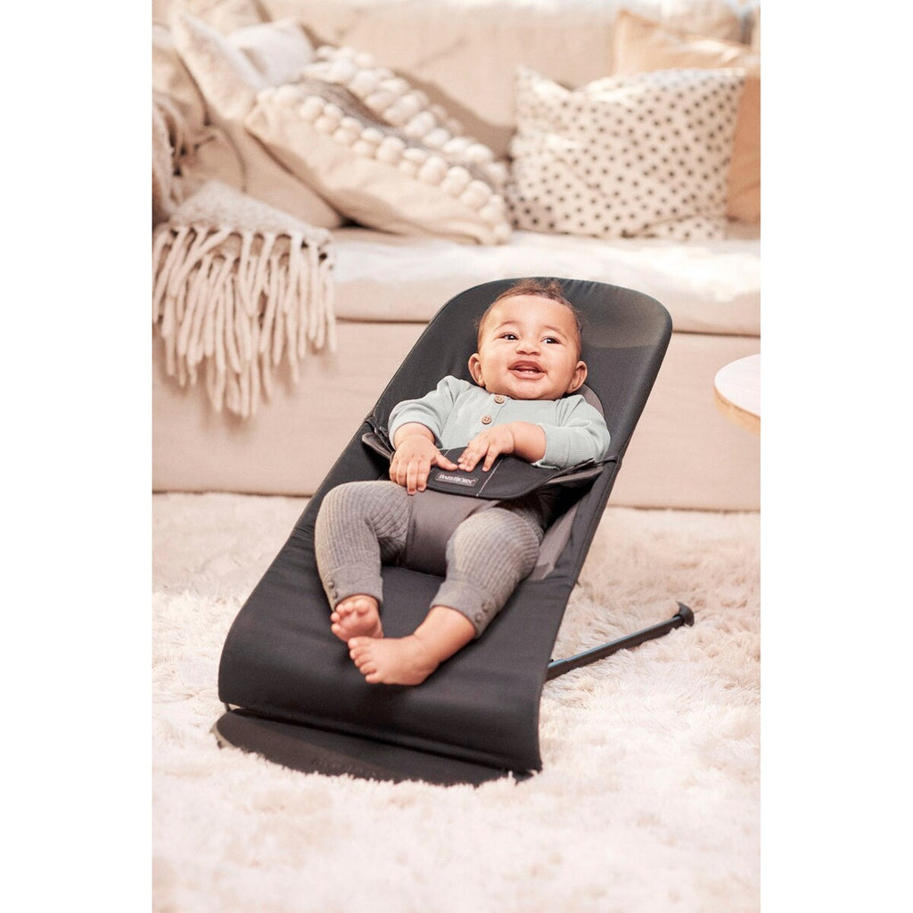 Babyvipp Balance Soft montert i tre forskjellige sitteposisjoner