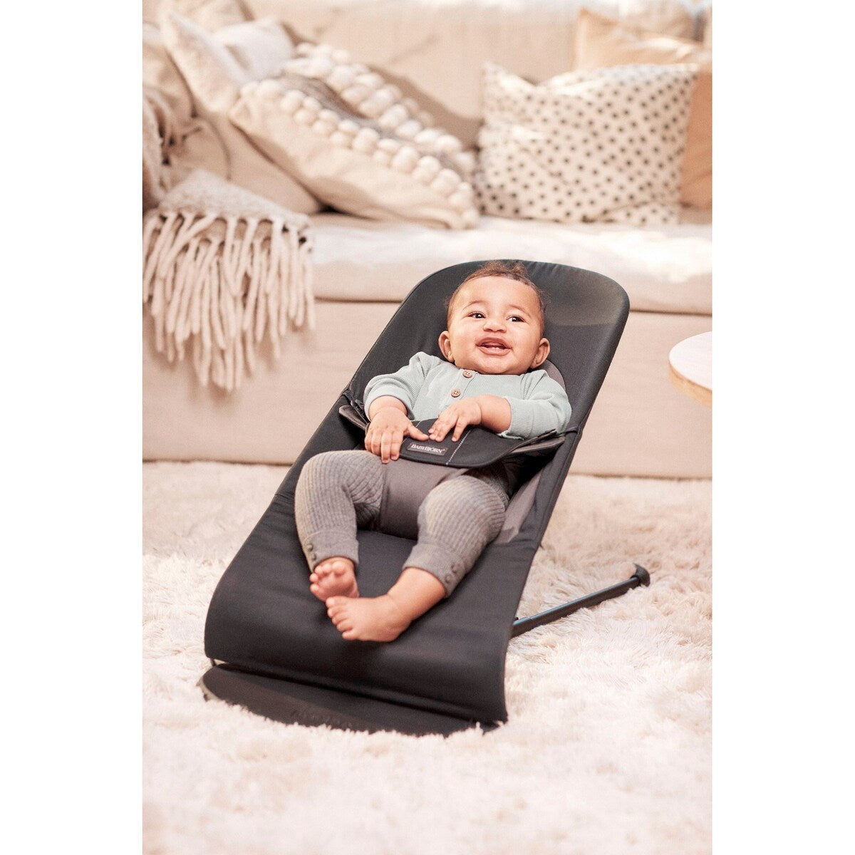 Babyvipp Balance Soft montert i tre forskjellige sitteposisjoner