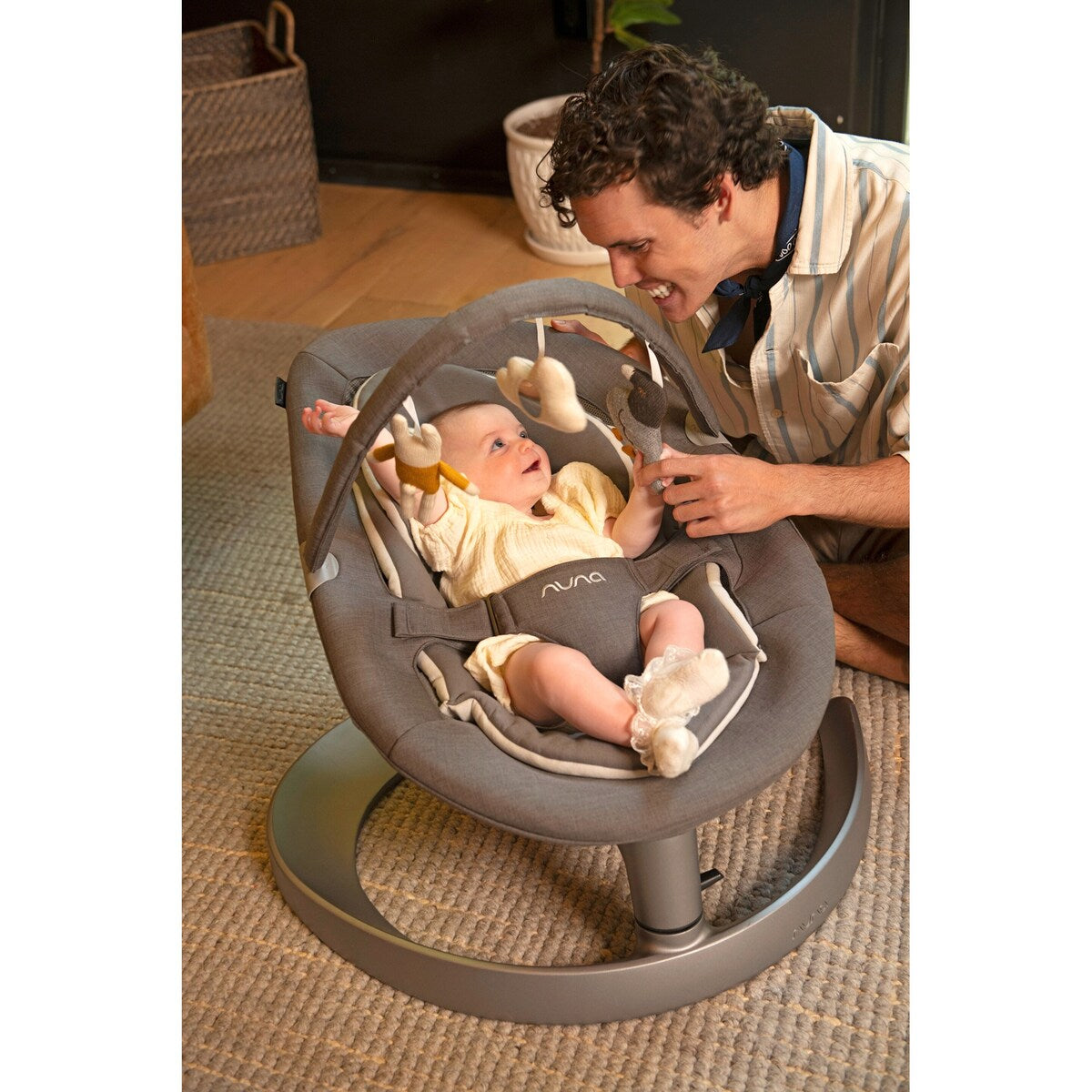 Babyvipp Leaf Grow fra fødsel til 60 kg aluminium - Nuna