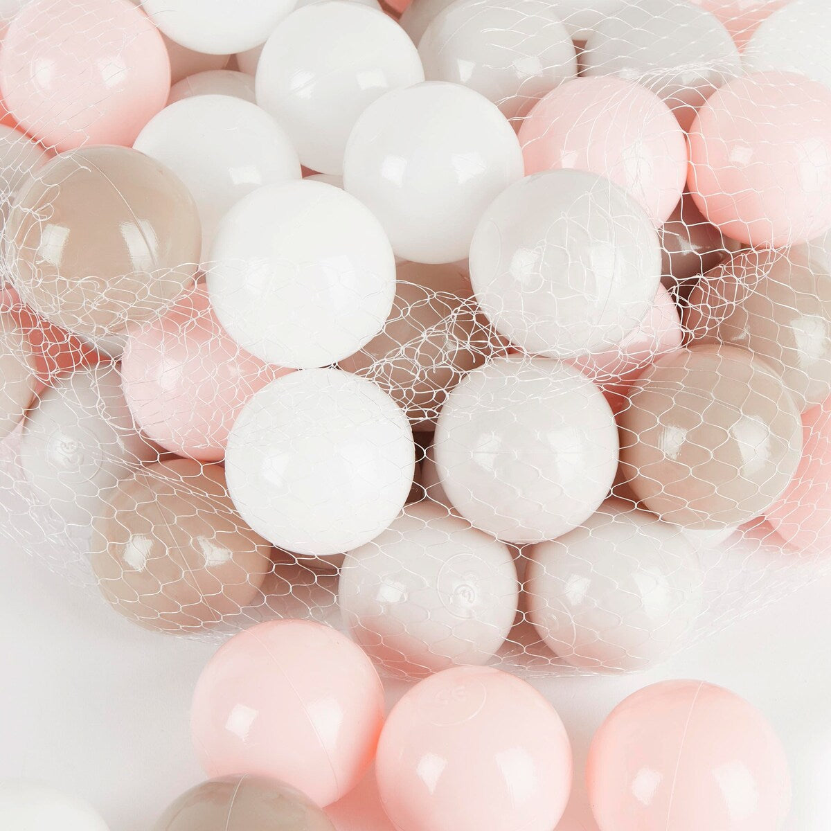 Baller til ballbasseng 100 stk Cotton pastell Ø 6 cm detalj