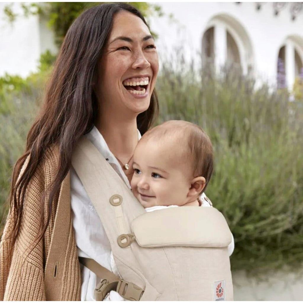 Bæresele Adapt Linen i lin med uttrekkbar hette