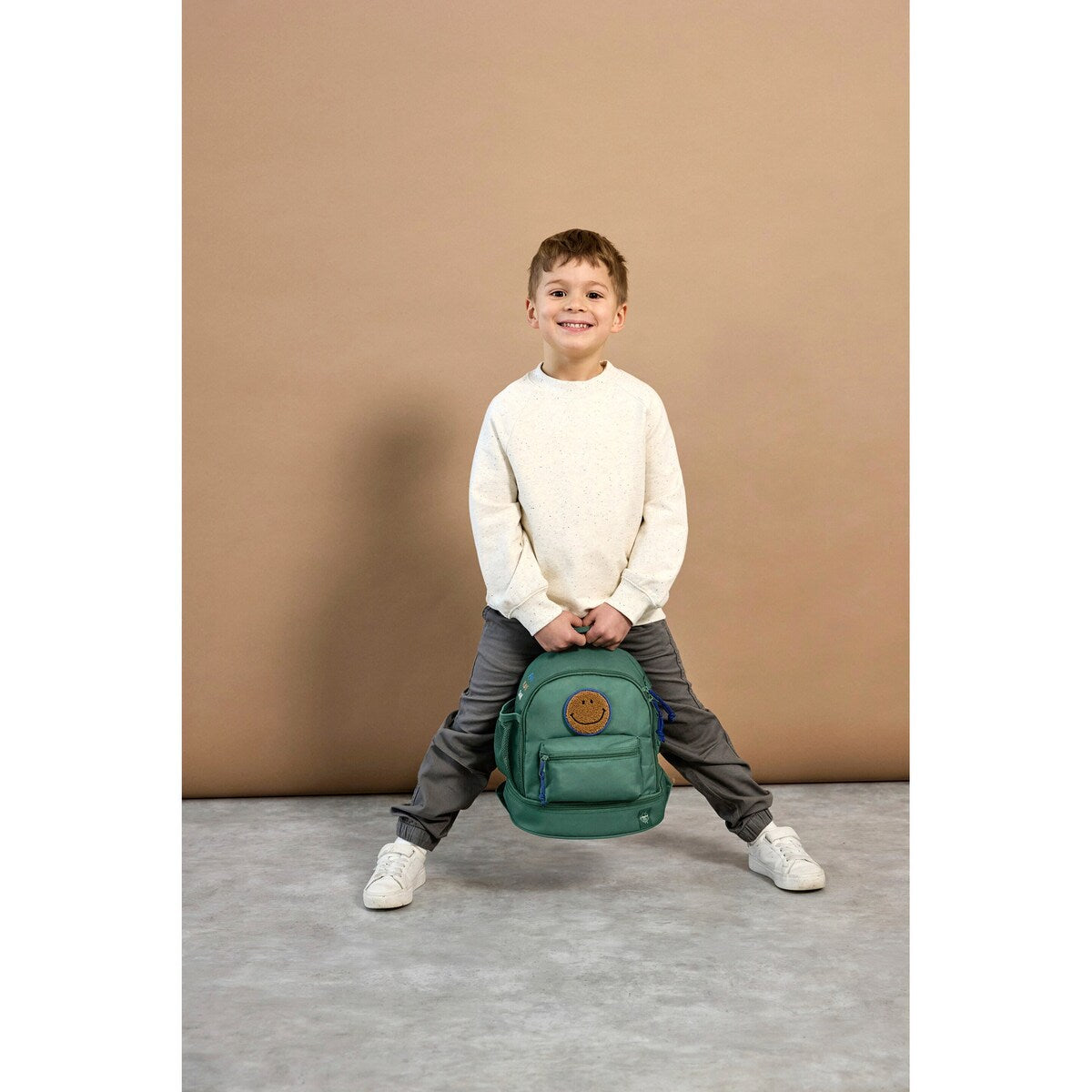 Detalj av glidelås på Barnehageryggsekk Mini Backpack Little Gang med våtrom