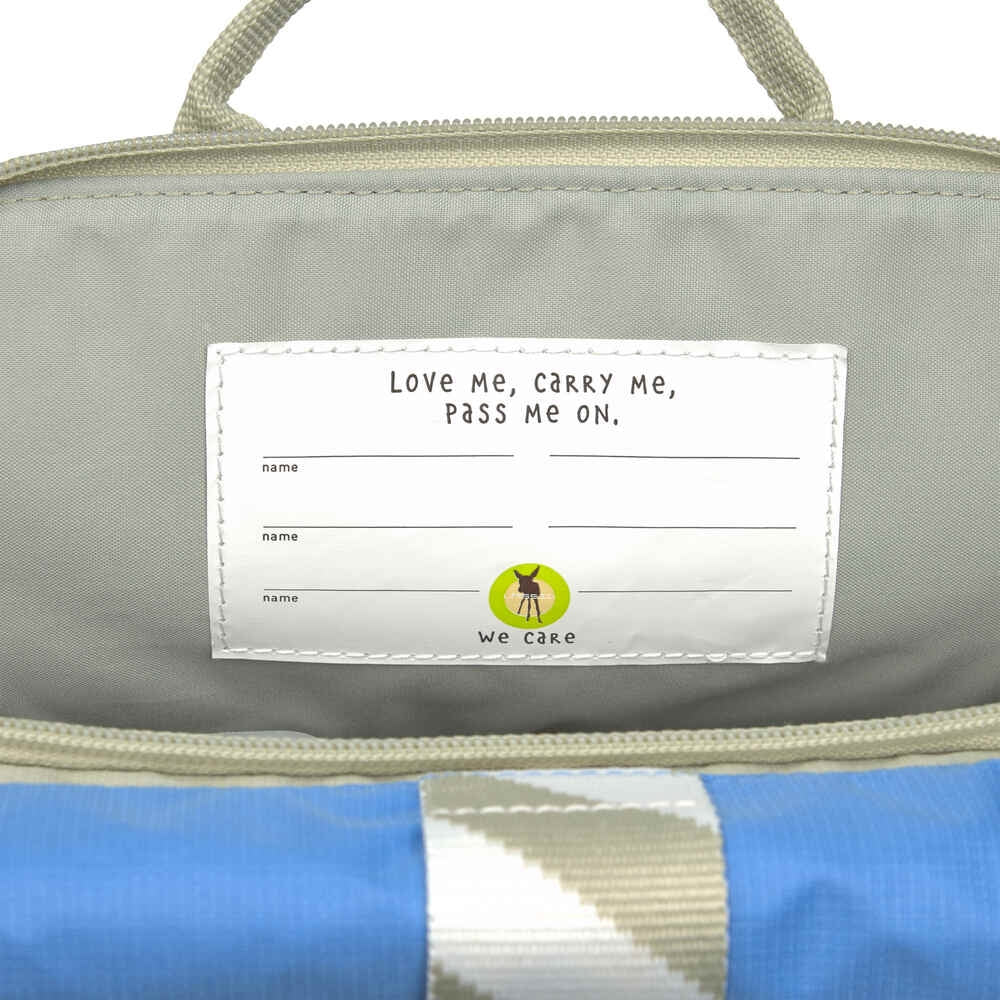 Detalj av Barnehagesekk Rolltop Sunny Explorer fra 3 år