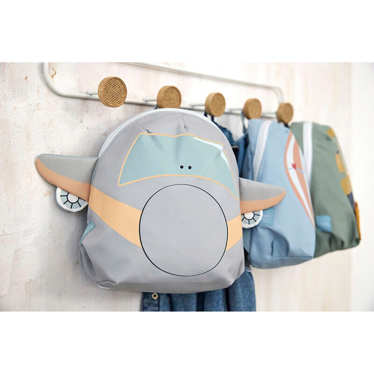 Barnehagesekk Tiny Backpack Drivers 3,5 l med 3D-detaljer - Lässig