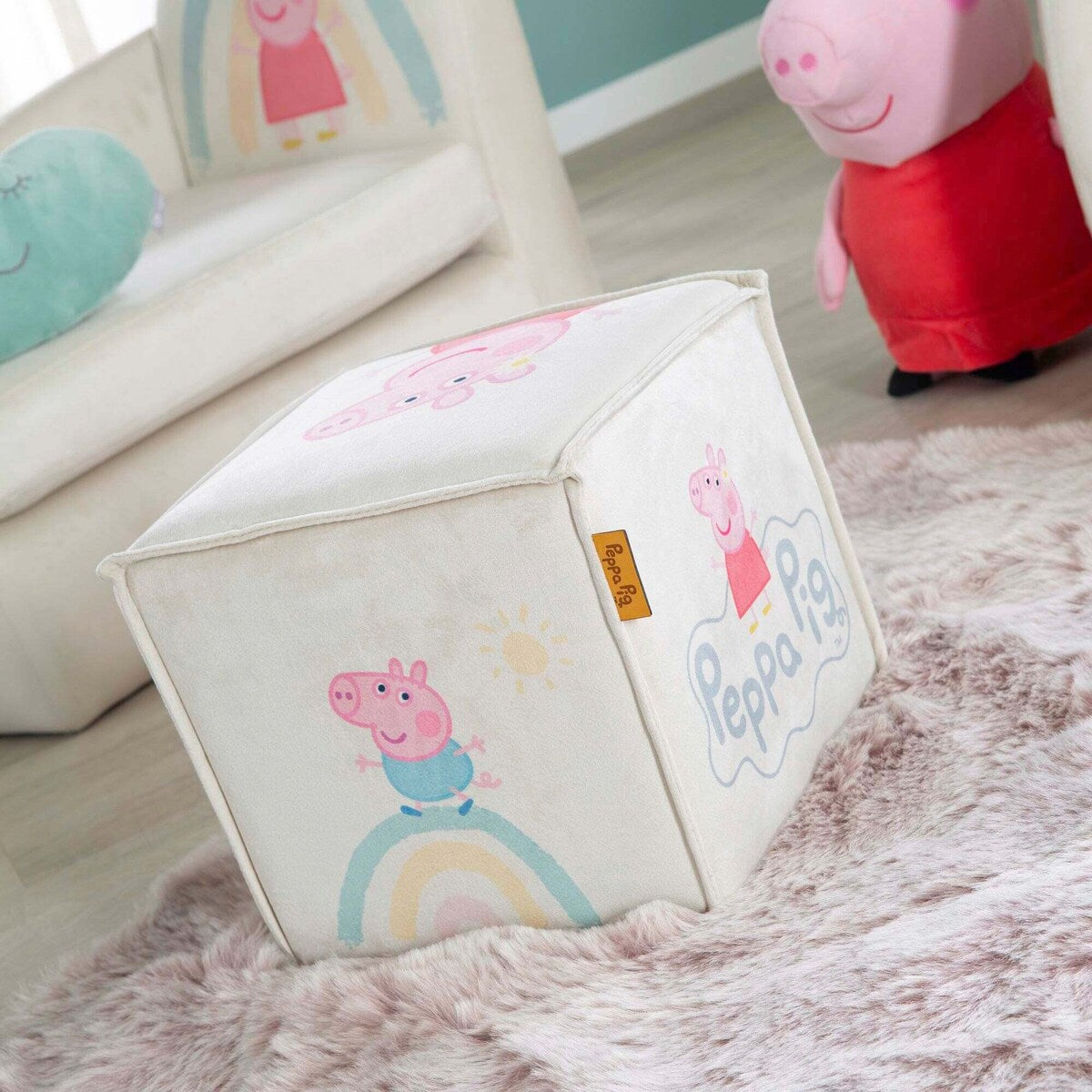 Montert Barnekrakk terningform Peppa Pig sitthøyde 25 cm i barnerom