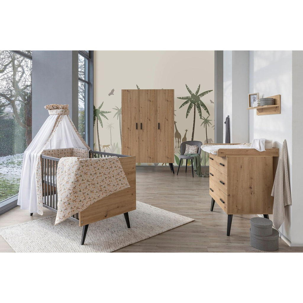 Barneromsmobler 3-deler Morris Oak med 3-dors skap forfra