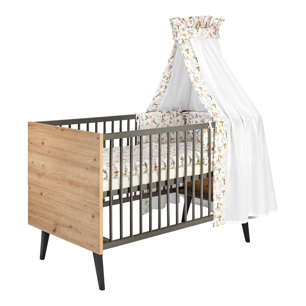 Stellekommode med avtakbar stelleplate i Barneromsmobler 3-deler Morris Oak