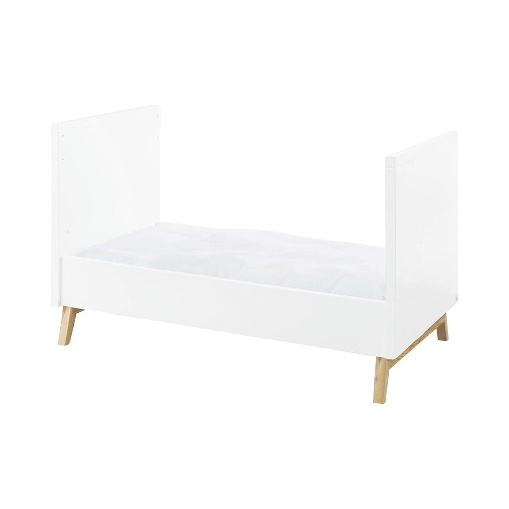 Barneromsmobler 3 deler Riva bred MDF hvit og ask detalj av ask trestruktur
