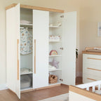 Barneromssett Lumo 3 deler med babyseng 70x140 cm garderobe front