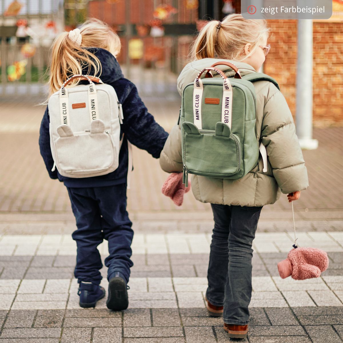 Barneryggsekk Mini Club i canvas offwhite Childhome med innhold