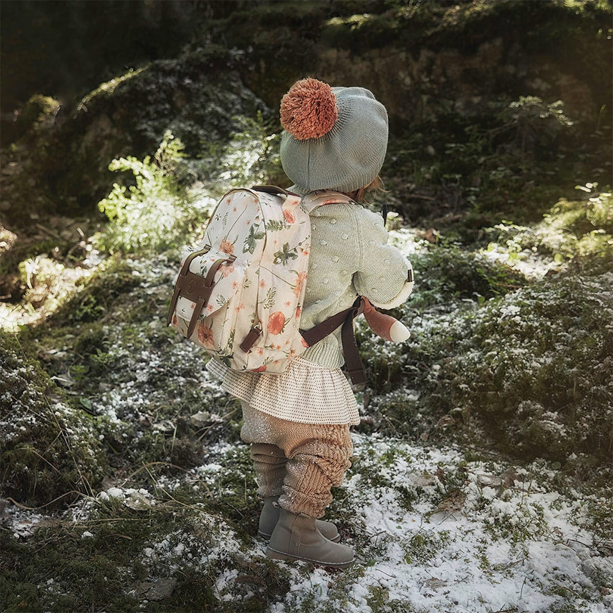 Nærbilde av ekte skinn detaljer på Barneryggsekk MINI Meadow Blossom
