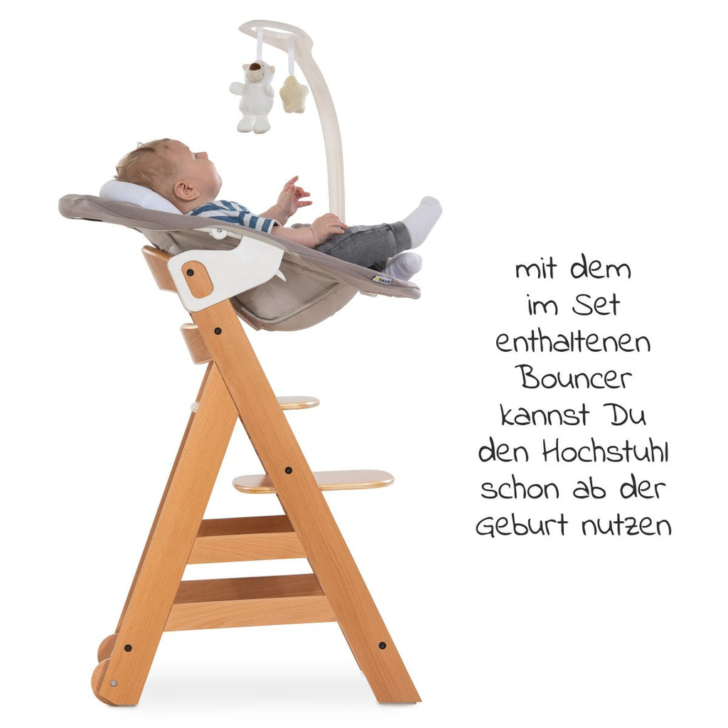 Barnestol Alpha Move 5-delers sett nyfødtinnlegg Deluxe sand montert ved spisebord
