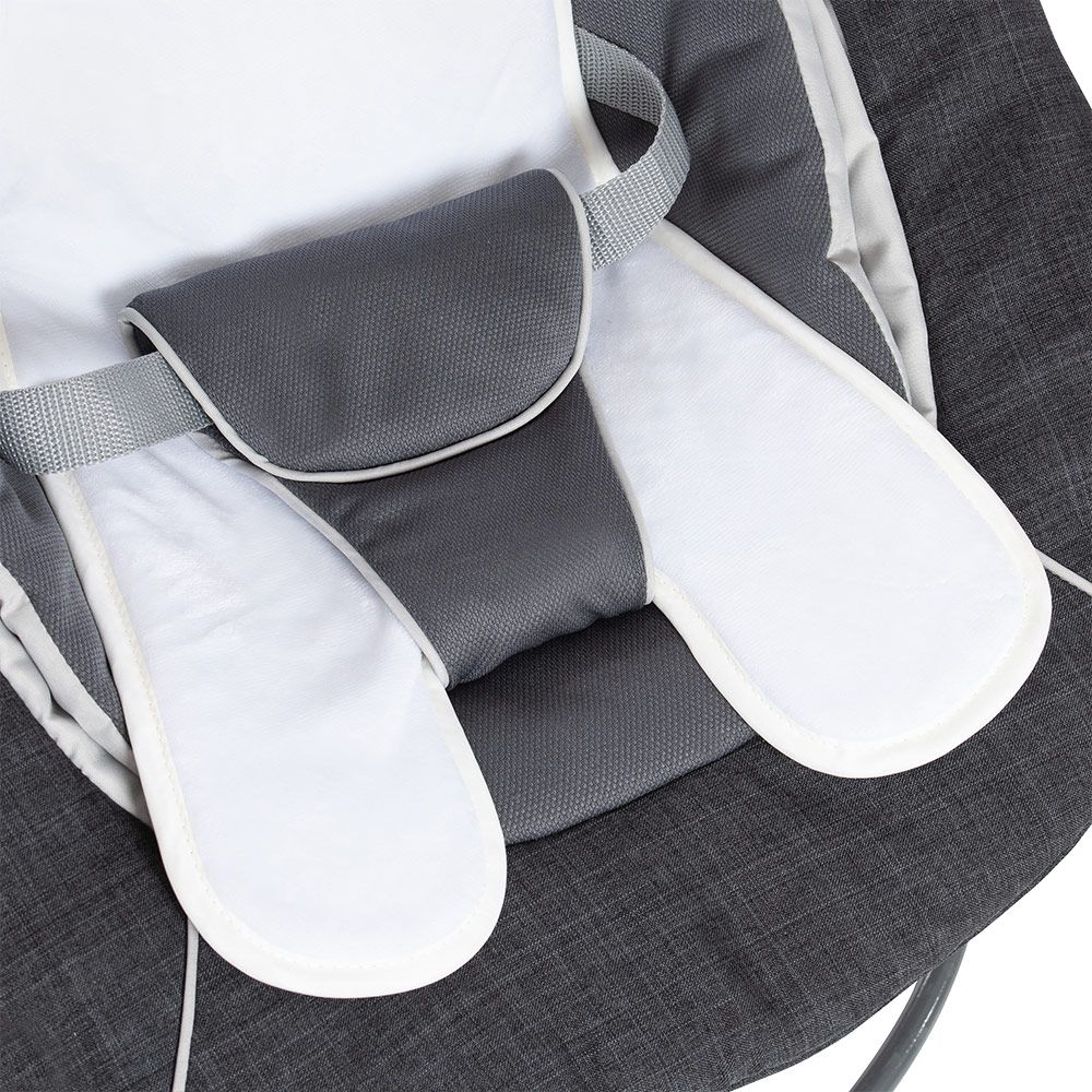 Barnestol Alpha Plus hvit Deluxe 4-delt sett med sikkerhetssele