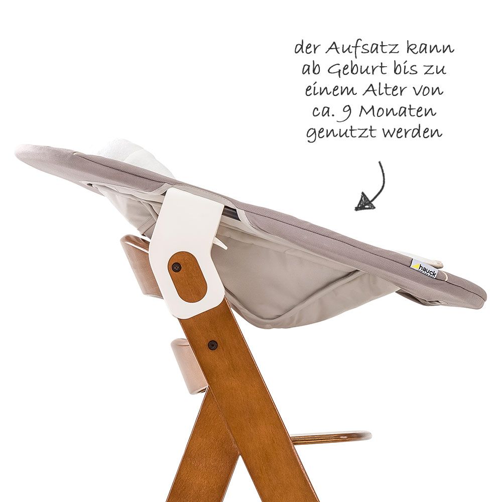 Barnestol Alpha Plus Walnut 4-delt nærbilde av sittepute