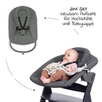Barnestol Alpha Plus White sett med babyvippe montert ved bord