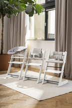 Detalj av justerbar sitteplate på Barnestol Tripp Trapp bøk hvit