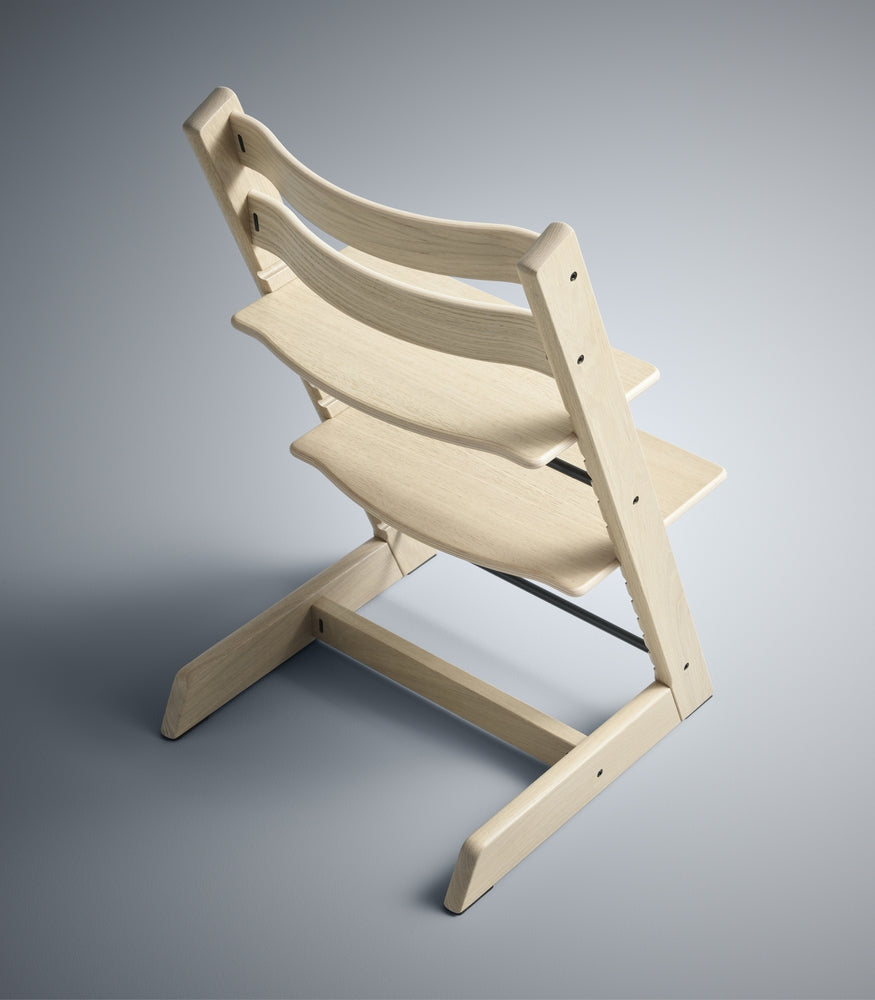 Nærbilde av justerbar sitteplate på Barnestol Tripp Trapp eik natur - Stokke