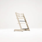 Detalj av justerbar fotplate på Barnestol Tripp Trapp Vanilla White