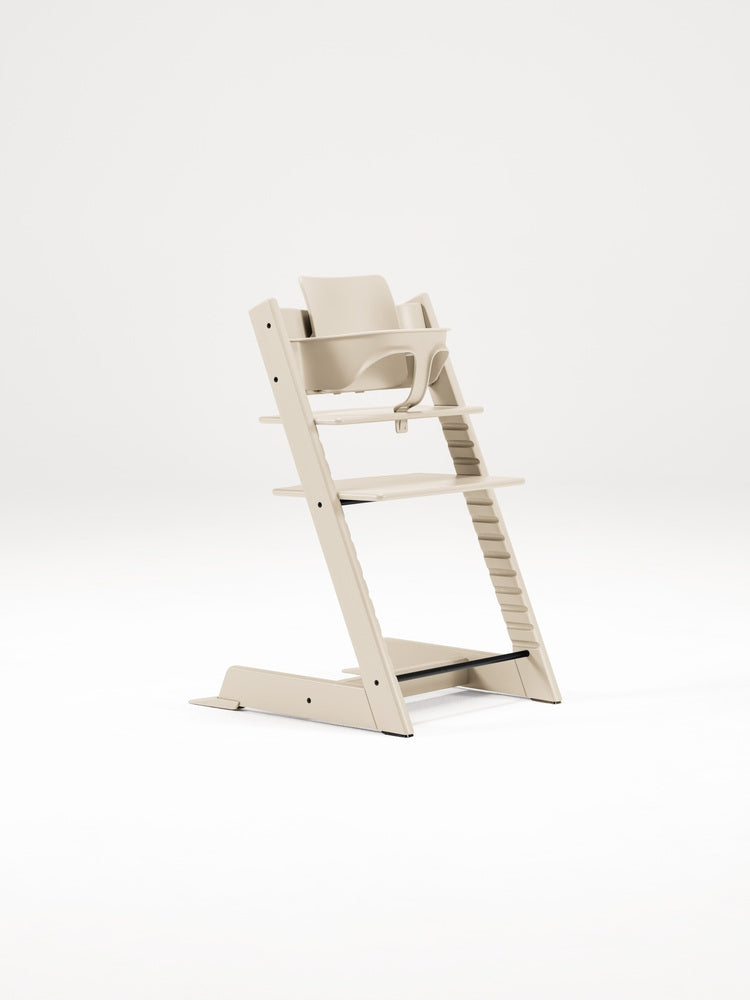 Montert Barnestol Tripp Trapp Vanilla White med Newborn Set
