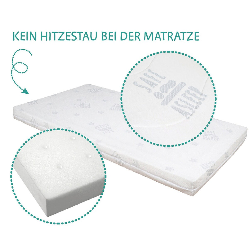 Bedside crib 60x120 cm Sternenzauber safe asleep® montert ved foreldreseng