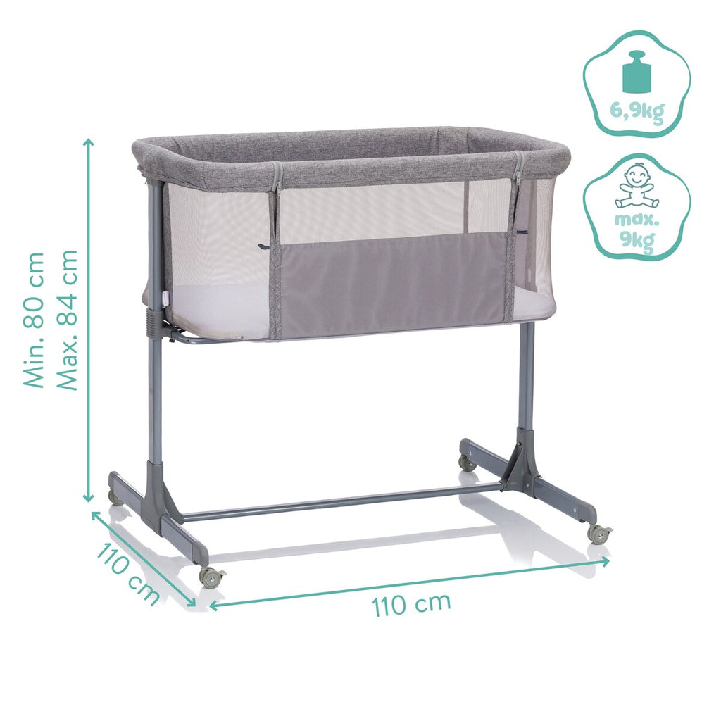 Bedside crib Eco med 3 høydeinnstillinger, opptil 9 kg montert ved seng