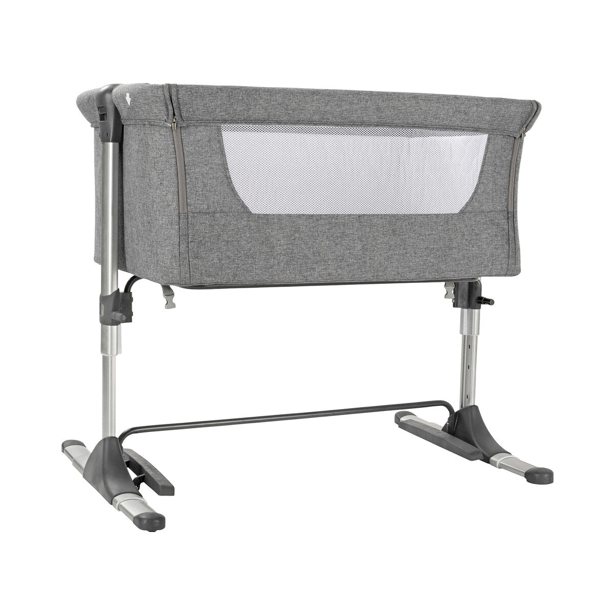 Bedside crib Joy 85x49 cm med madrass og aluminiumsramme montert ved foreldreseng