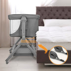 Bedside crib Leonie Plus 3-i-1 med madrass og hjul i beige farge