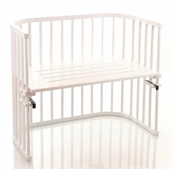 Bedside crib Maxi hvit lakkert, også for tvillinger forfra