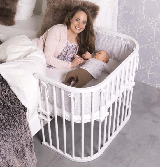 Montert bedside crib Maxi hvit lakkert, også for tvillinger
