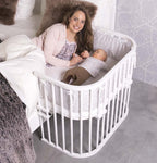 Montert bedside crib Maxi hvit lakkert, også for tvillinger