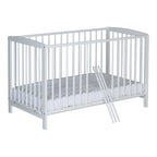 Montert bedside crib Micky 60x120 cm i massiv bøk