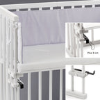 Montert bedside crib Midi med madrass Classic Soft bøk i barnerom