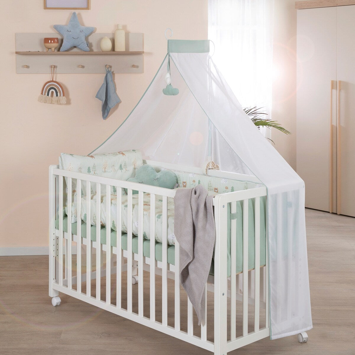 Beseng Woodland Buddies 60x120 cm montert med himmel og stang
