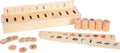Bildesorteringsboks i tre med 60 bildebrikker small foot forfra